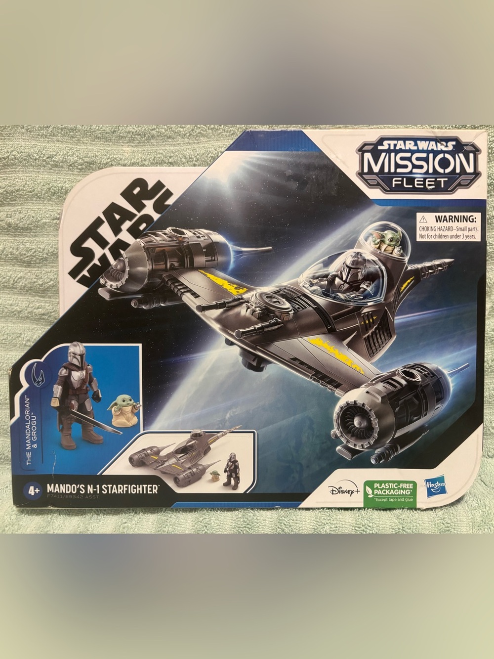 Star Wars Black and Yellow Mandalorian N-1 Starfighter Playset NIB
